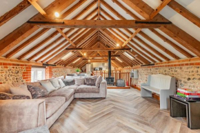 Host & Stay - Rogues Barn